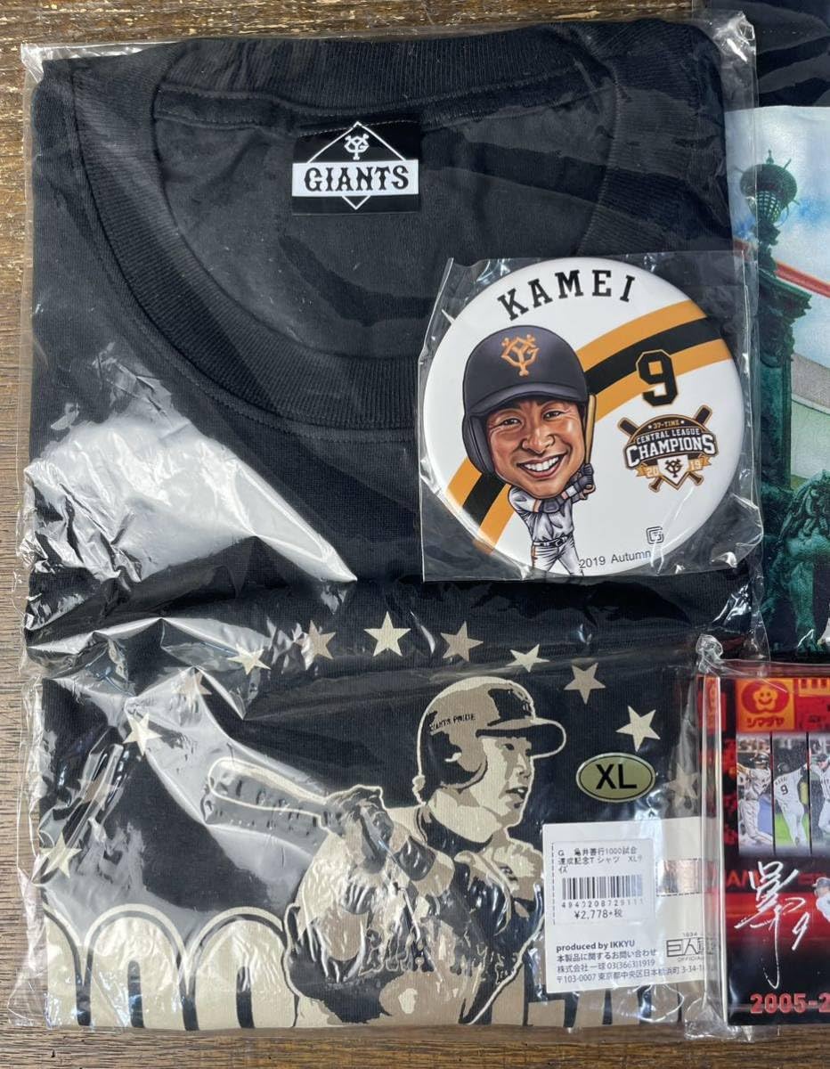 亀井善行 ジャイアンツ 読売巨人軍 巨人 Tシャツ タオル キーホルダー etc 読売ジャイアンツ】亀井善行｜ジャイアンツ公式オンラインストア