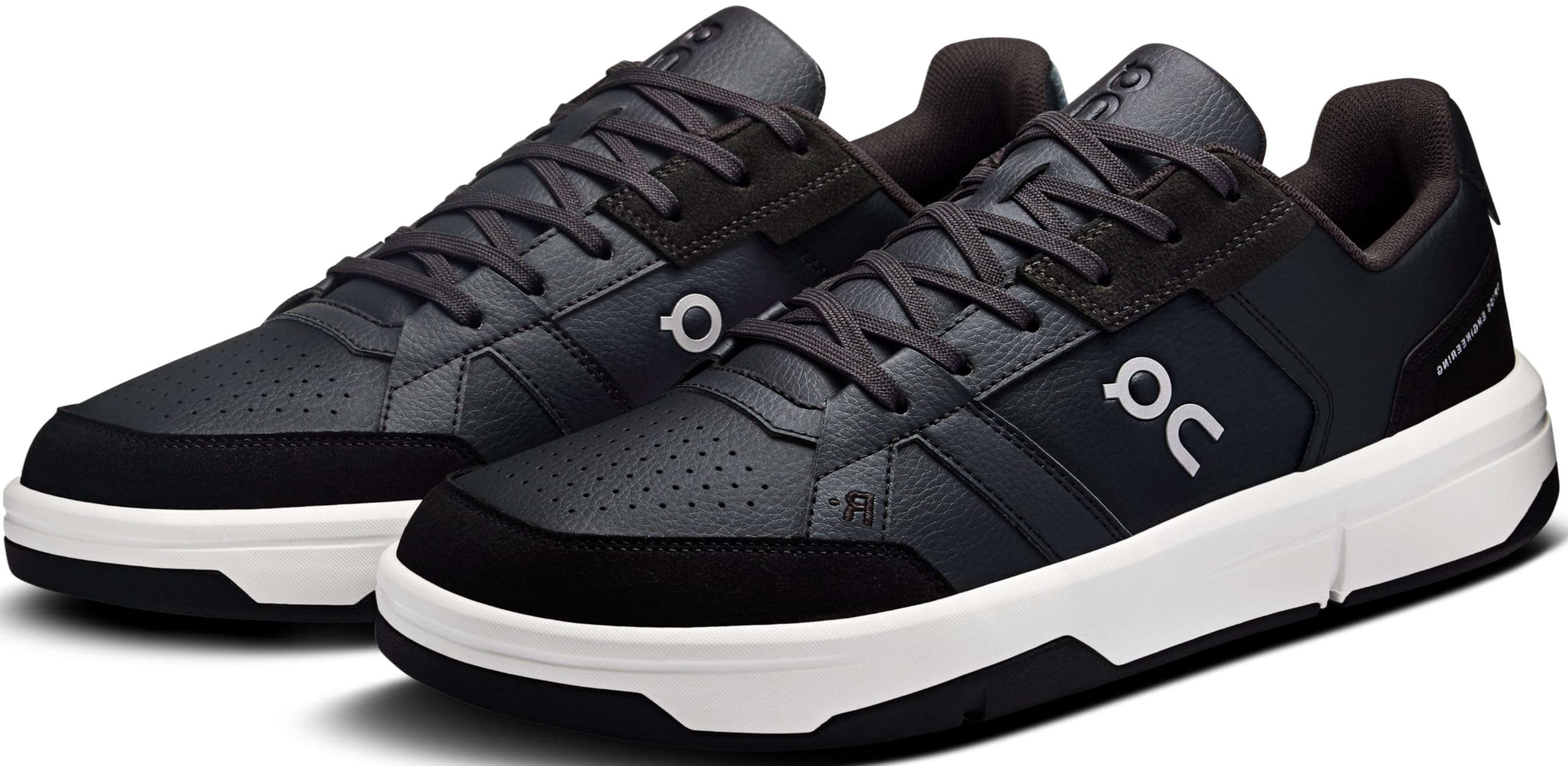 On Running The Roger Clubhouse Running Shoe Black White