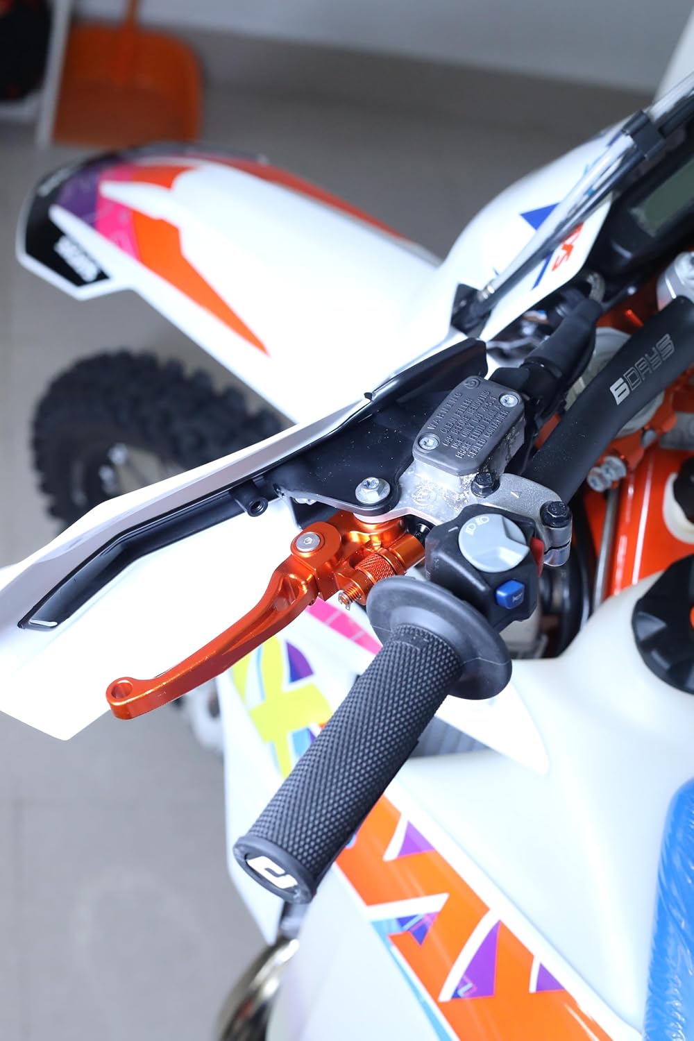 Motorcycle Pivot Brake Clutch Levers Compatible with 250 350 450 SXF 2014-2019 2020 2021 2022 2023 2024 2025 | Front Handles Levers 250/350/450 SX-F SX F Accessories (Orange)
