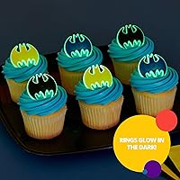 Vista 9 de DecoPac Batman Into Action DecoSet, Batman Cake Topper, Batmobile and Batman Pics 3-Piece Set