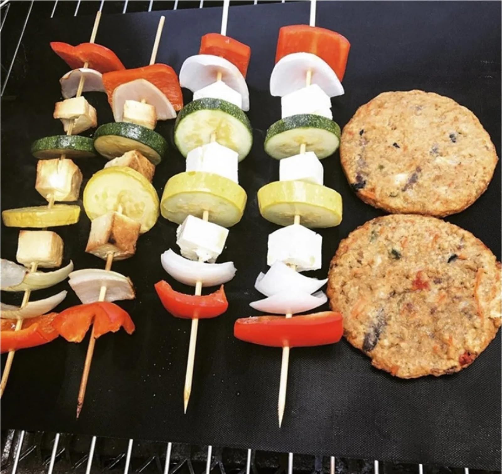 Grillmatte, 44 x 33 cm, antihaftbeschichtet, Grilleinlagen, Backofen-Grillfolie, Grilleinlage, wiederverwendbare Matte, Grillwerkzeuge, Grillzubehör(5pcs)