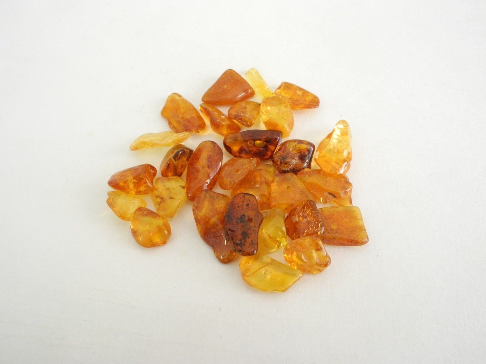 Pack of 10 Grams Natural Polished Baltic Amber Medium to Large Chips Beads 10 - 15mm Drilled Alluregem
