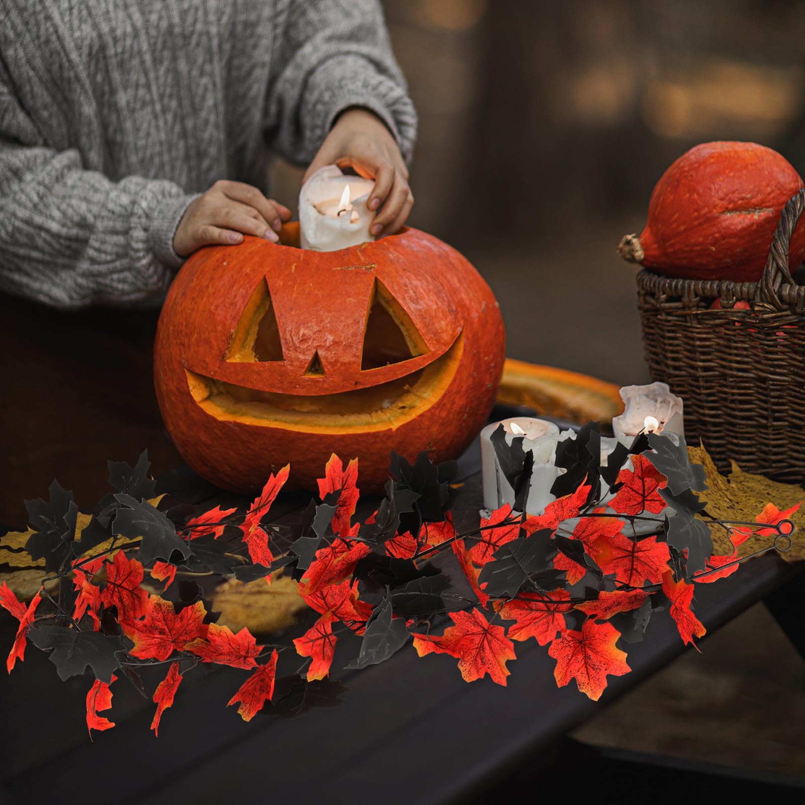 Uonlytech 5 Set Decorazione di Foglie D'acero Finte per Halloween, Appendibile, in Plastica Arancia e Nero, senza Manutenzione, per Addobbi Interni Durante le Feste