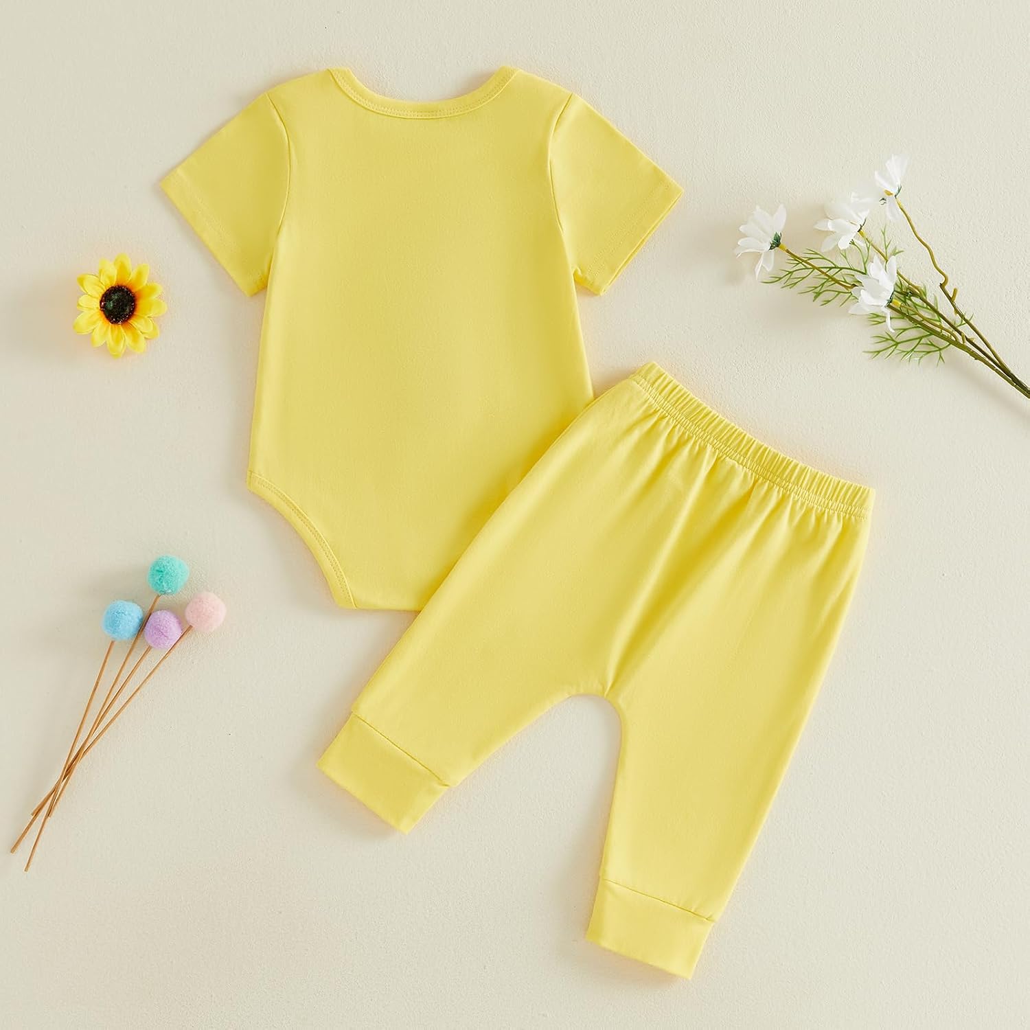 Bee Outfit Baby Girl Boy Romper Pants Set Floral Bodysuit Tops and Leggings Infant Newborn Clothes 3 6 12 18 Months