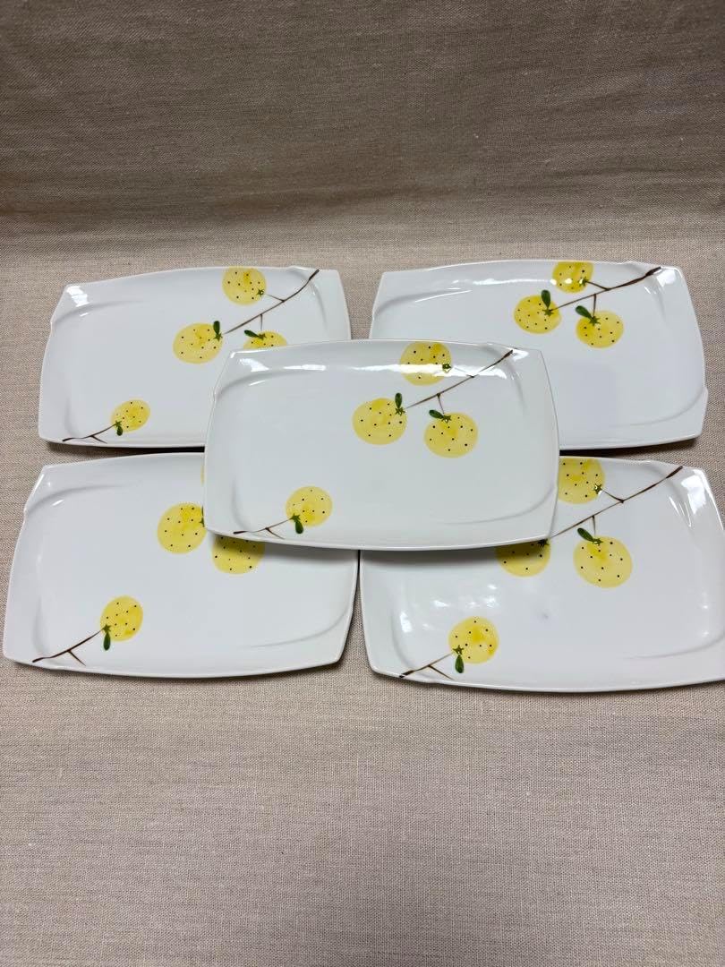 古伊万里 白磁 陽刻 深皿 江戸時代 シノワズリ 金直し 金継ぎ