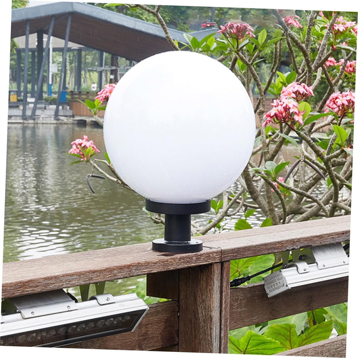 Outdoor Acrylic Globe Lampshade Milk White Lamp Cover for Wall and Pole Lights Weather-resistant Replacement for Garden Patio Porch Fixtures