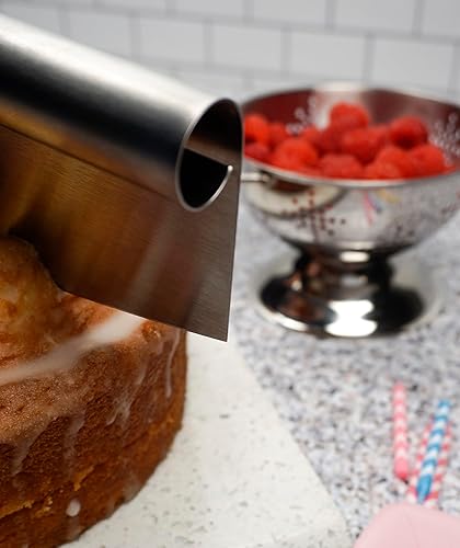 Miniatura 9 de RSVP International Endurance Rocker Style Cortador de pizza de acero inoxidable 140in  Cortador afilado y versátil  Picar y rebanar pasteles y