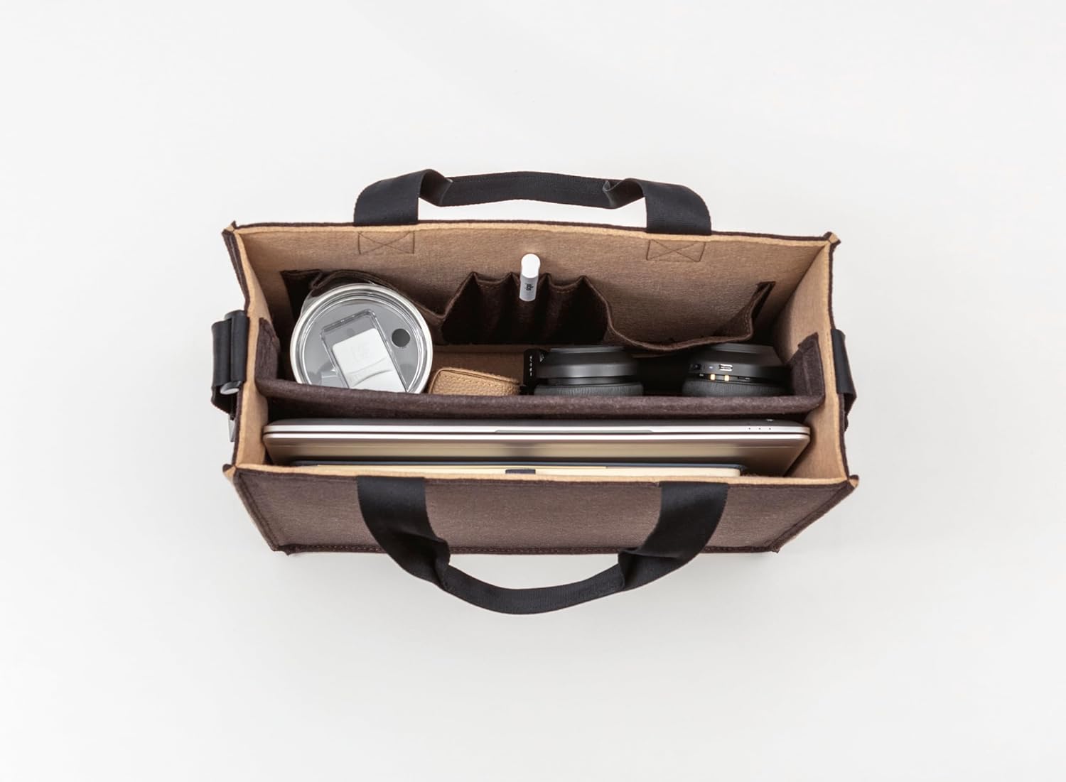 SIGEL BA422 Desk Sharing Bag Classic, Organiser for Mobile Work, Completely Secure Stand: for Laptops up to 15.4 Inches and Documents, Synthetic Felt, Brown/Beige, Medium 36 x 15 x 28 cm