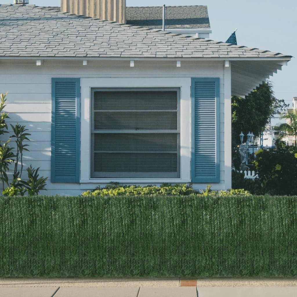 Césped artificial verde de PVC 1 x 10 m con cintas, resistente a la intemperie y a los rayos UV, ideal para jardín, terraza, balcón, privacidad y decoración en exteriores