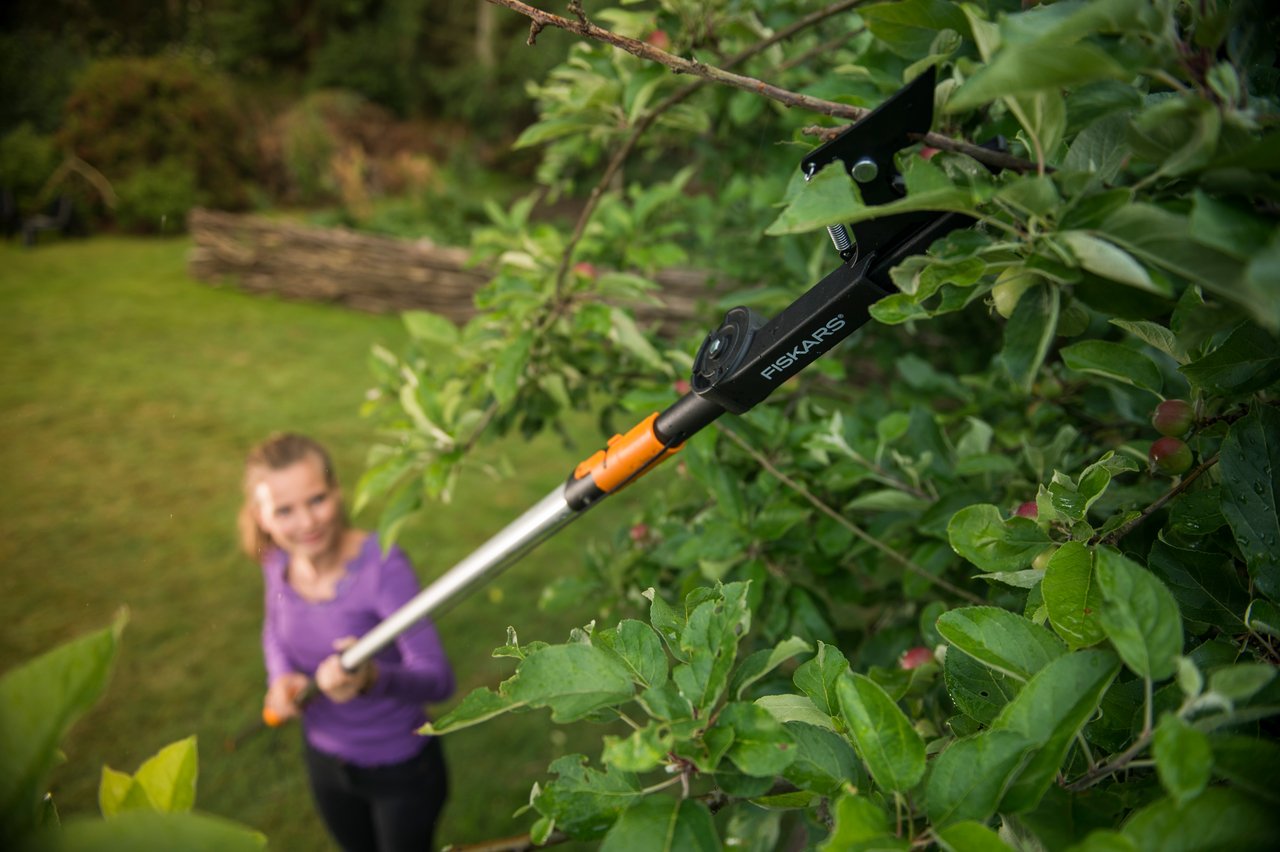 Fiskars Podadera con yunque QuikFit para madera seca, Ø de corte: 3,2 cm, Negro/Naranja, 1001410