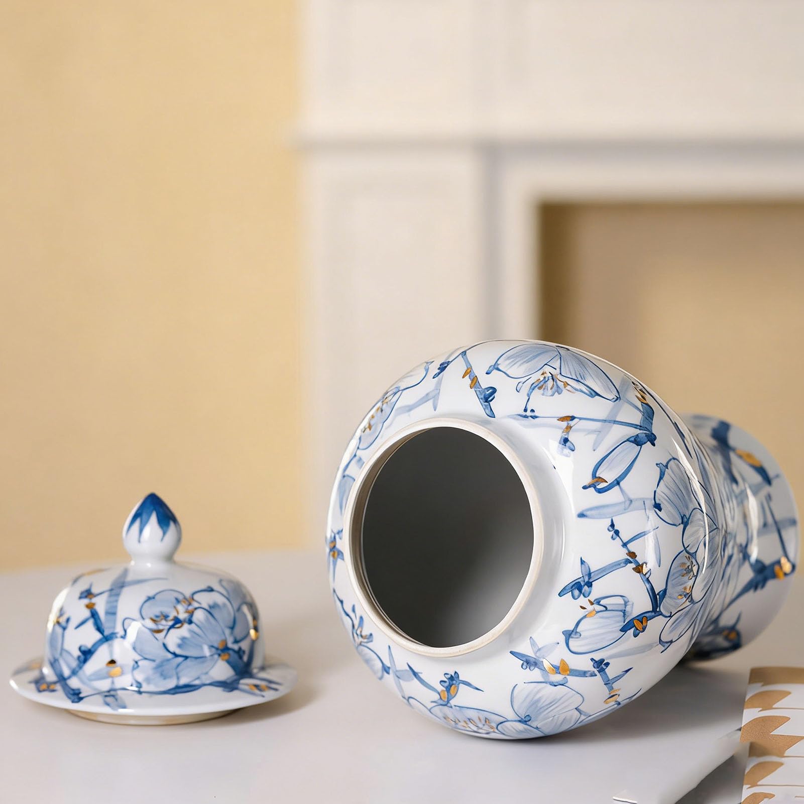 Niebiesko-biały wazon porcelanowy – ręcznie malowana ceramiczna urna na kwiaty w stylu chińskim do wystroju domu, dekoracji salonu i akcentu w przedpokoju,C