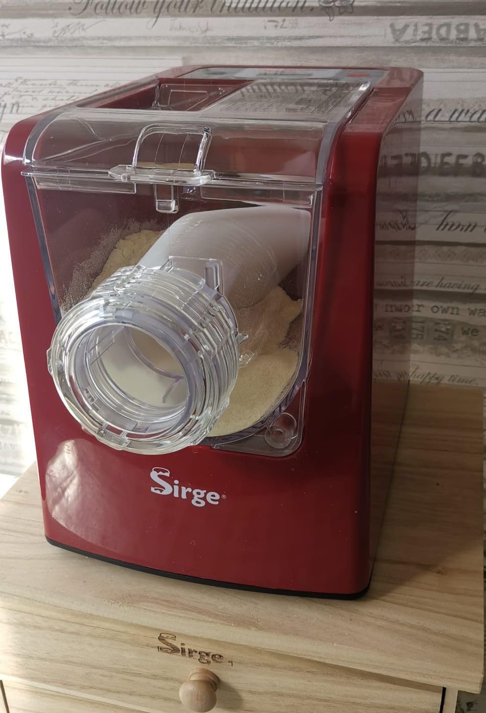 Sirge PASTAMPANE Impastatrice e Macchina per la Pasta fresca all'uovo 3 in 1 Pasta Pane Pizza - 22 Trafile - 1Kg - 300Watt