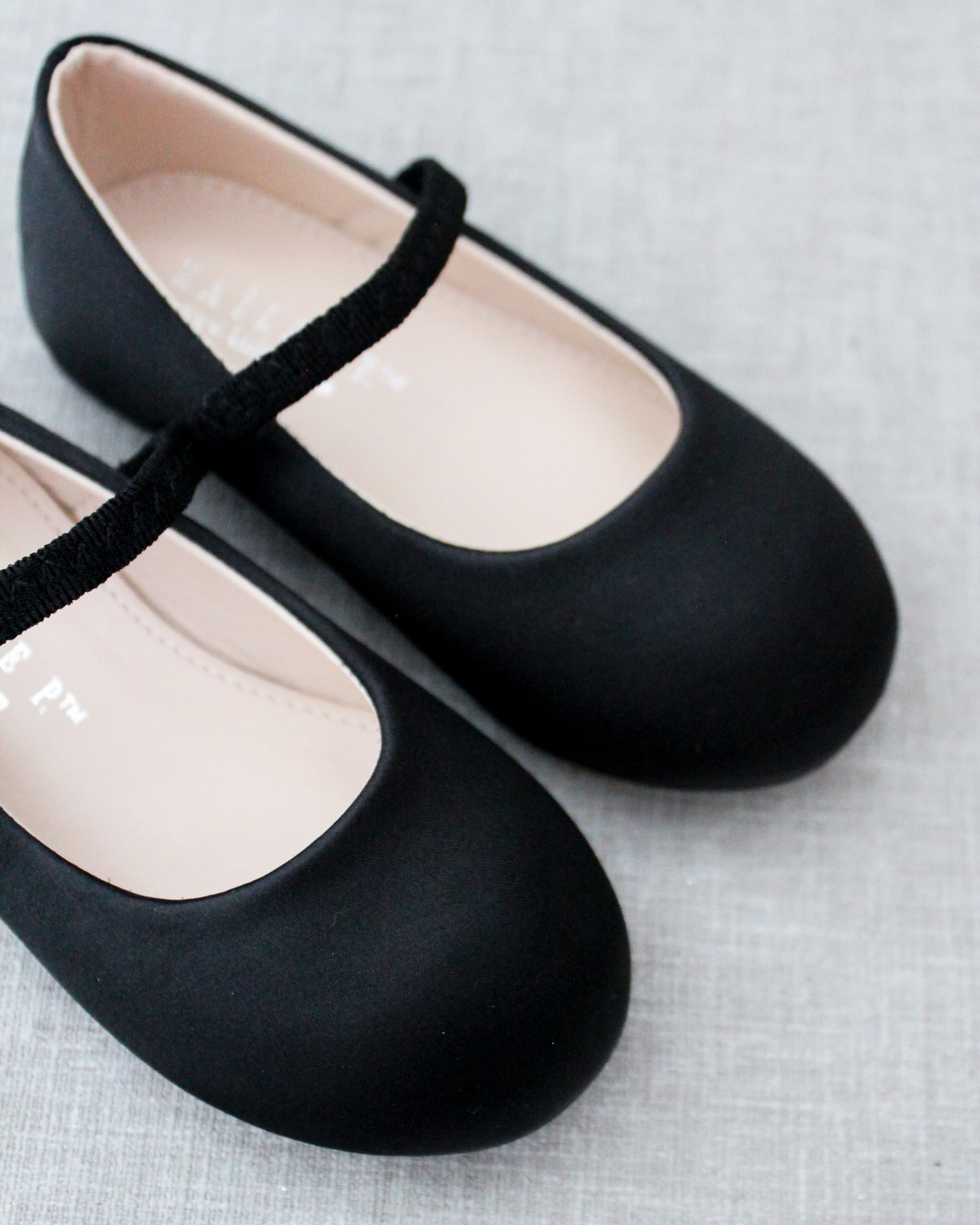 KAILEE P Girls Satin Mary Jane Flats (Black, US Footwear Size System, Infant, Numeric, Medium, 5)