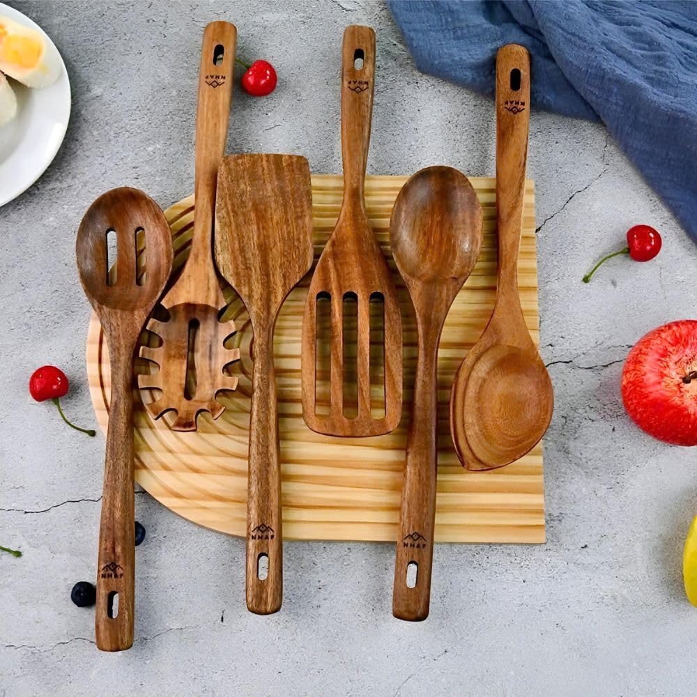 Premium-Teak-Löffel, Holzlöffel zum Kochen, langlebig, umweltfreundlich und sicher, Küchen-Kochlöffel, Kochgeschenke für Mutter, gesunde Kochutensilien (6er-Set) und Haken