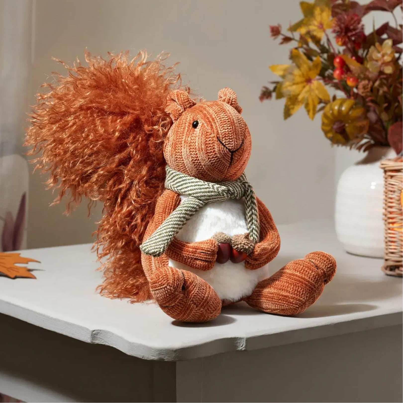 Marco Paul Interiors Squirrel Plush Marco Paul Christmas Squirrel Ornament – Knitted Woodland Animal Plush Figurine, Rustic Harvest Home Decoration, Cute Seasonal Ornament For Mantelpiece, Shelf, Tabletop & Autumn Displays