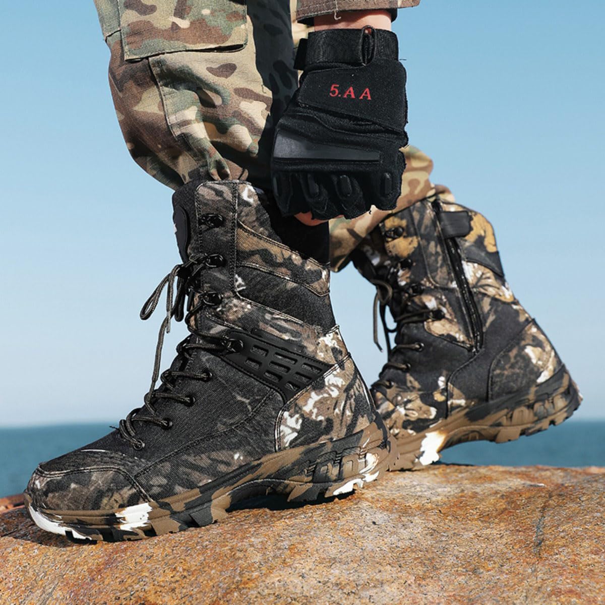 Men's Lightweight Tactical Combat Boots with Side Zipper & Slip-Resistant Sole