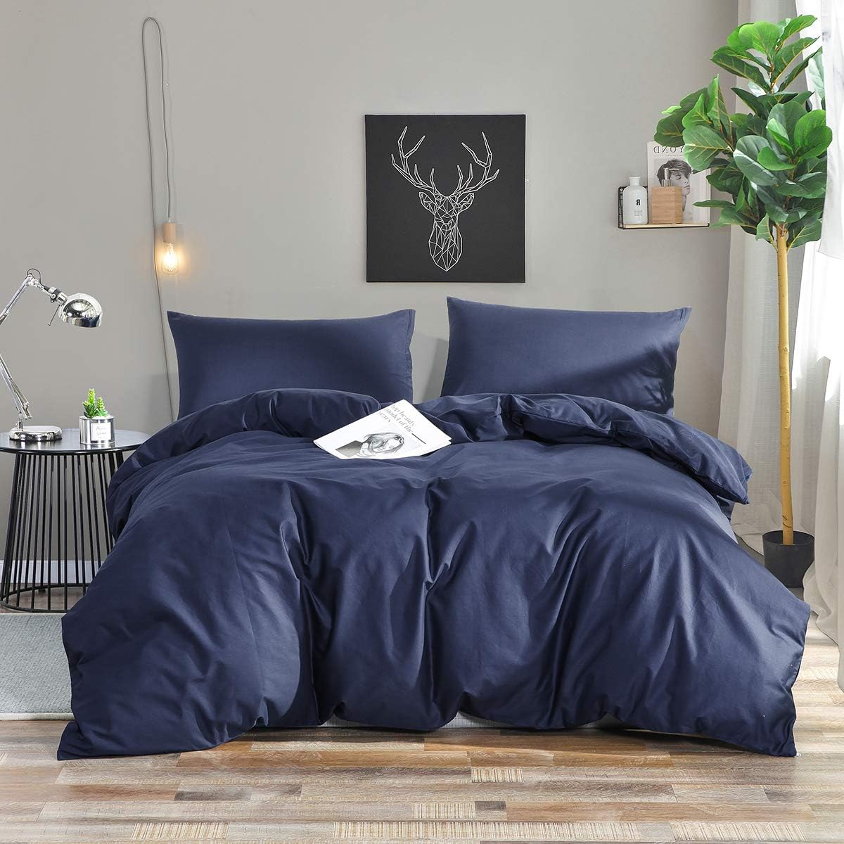 RUIKASI Super King Duvet Cover Sets (183 x 190 + 40 cm), 4 PCS Non-Iron Brushed Microfiber Navy Blue Duvet Covers with Extra Fitted Bed Sheet, Silky Soft Bedding Set for Modern Style Bedroom
