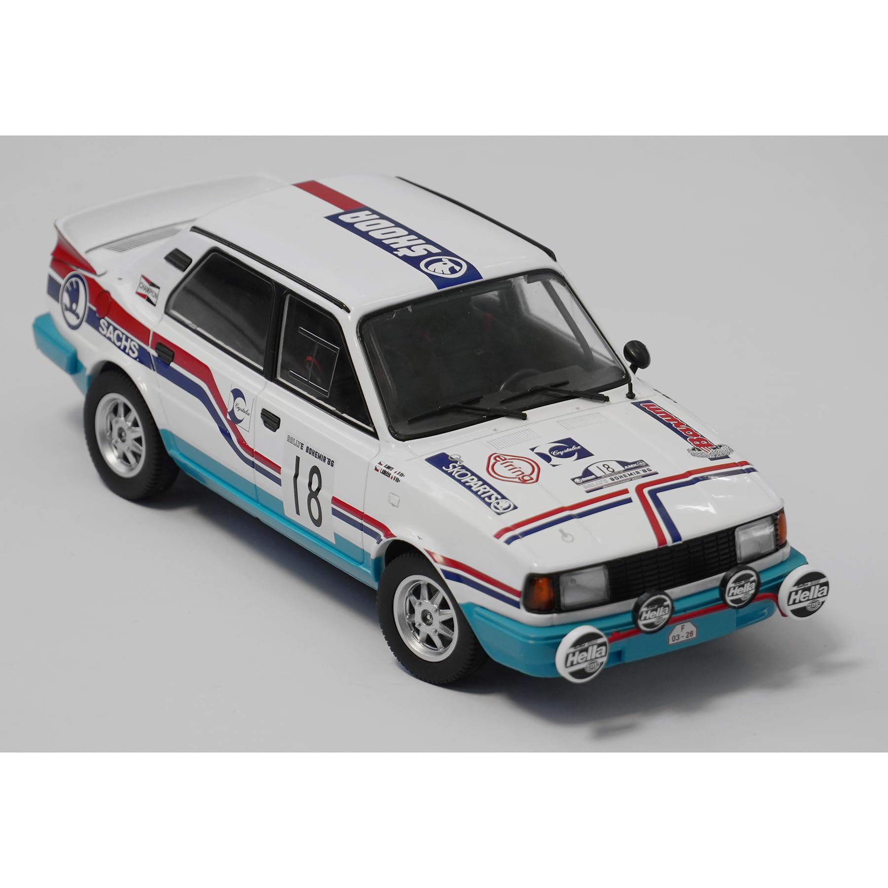 Skoda 6U0099302B Modellauto 130 LR No.18 Rallye Bohemia Modell Miniatur, Maßstab 1:18