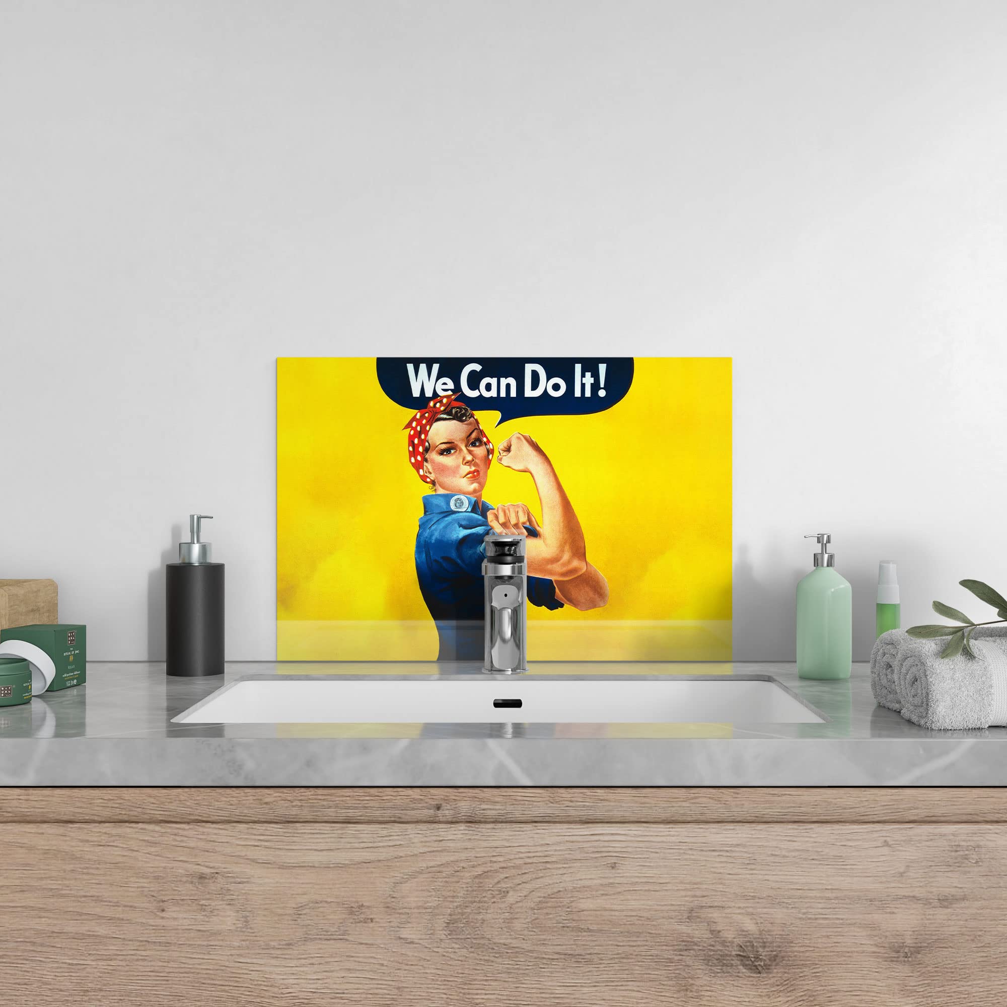 DEQORI Küchenrückwand Glas | Motiv Rosie die Nieterin | 60x40 cm | Bad- oder Herd-Rückwand | Herdblende Spritzschutz für Küche & Badezimmer | moderne Deko für Fliesenspiegel