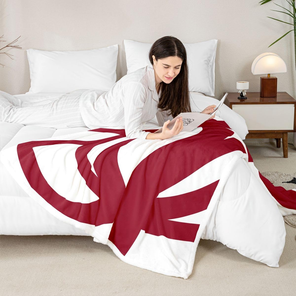 jejeloiu Red and White Fleece Throw Blanket Throw 50"x60" Geometric Stripe Plush Blanket for Bed Sofa Couch Modern Art Abstract Room Decorations