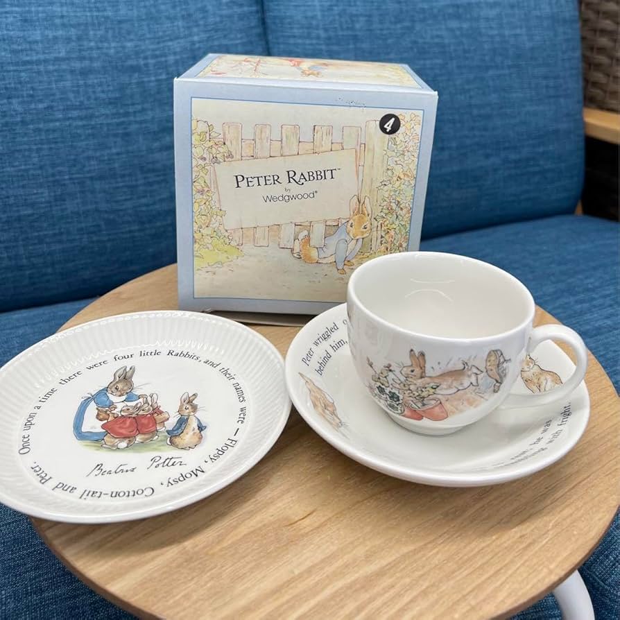 ウェッジウッド　ピーターラビット４点セット ウェッジウッド ピーターラビット 4点セット - メルカリ