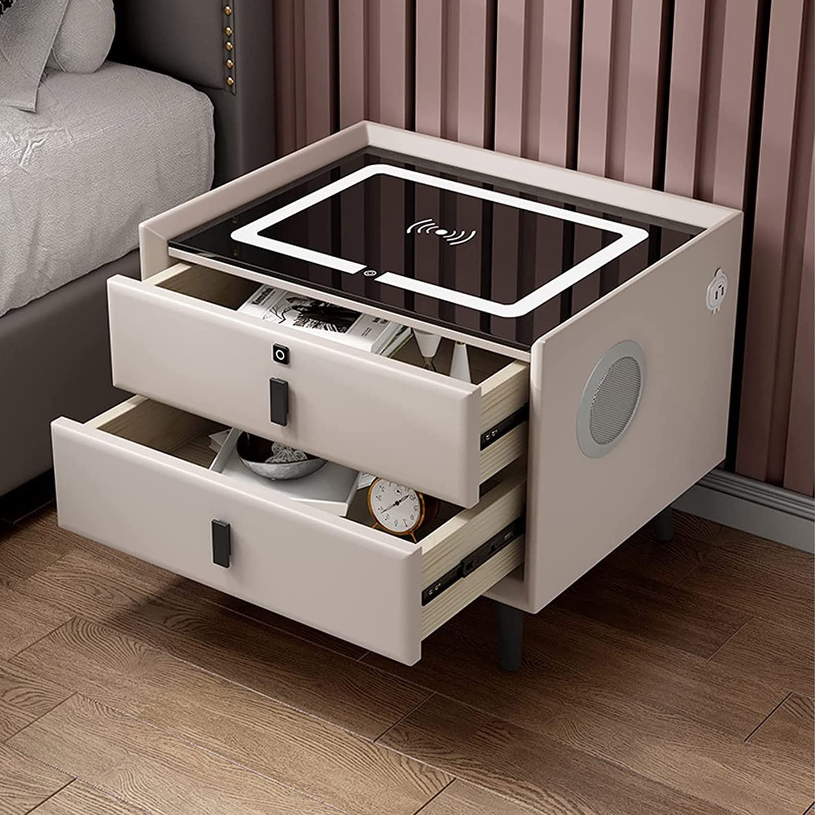 Table de chevet intelligente pour une chambre moderne et ordonnée