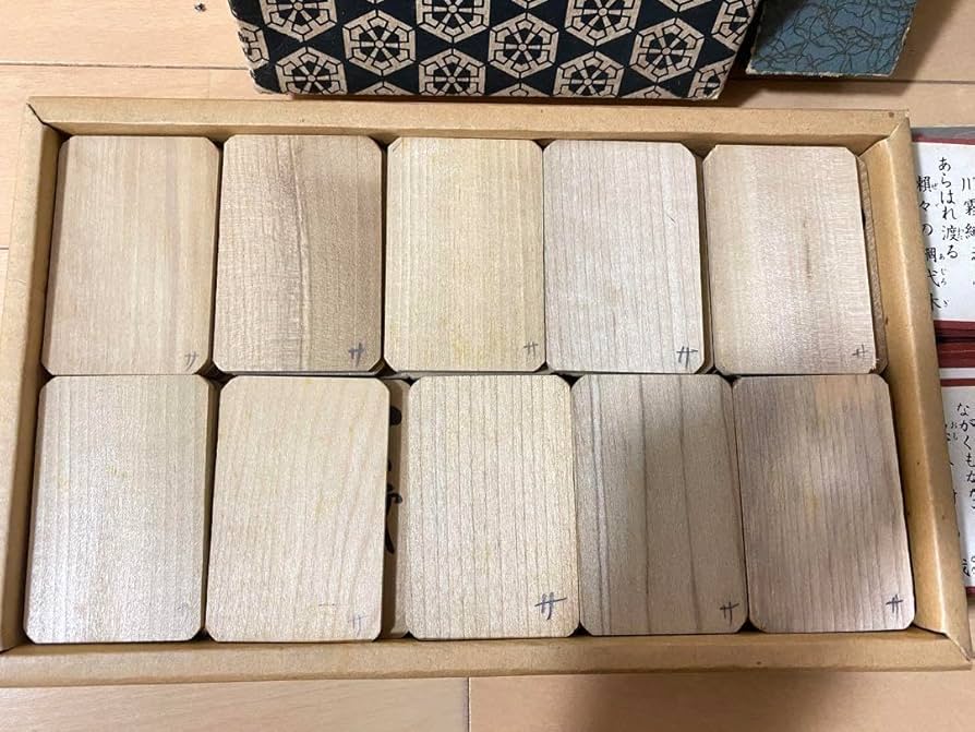 あゆみ百人一首木札のチャーム5セット他一閑張り２点 あゆみ百人一首木札のチャーム5セット他一閑張り2点 あゆみ様