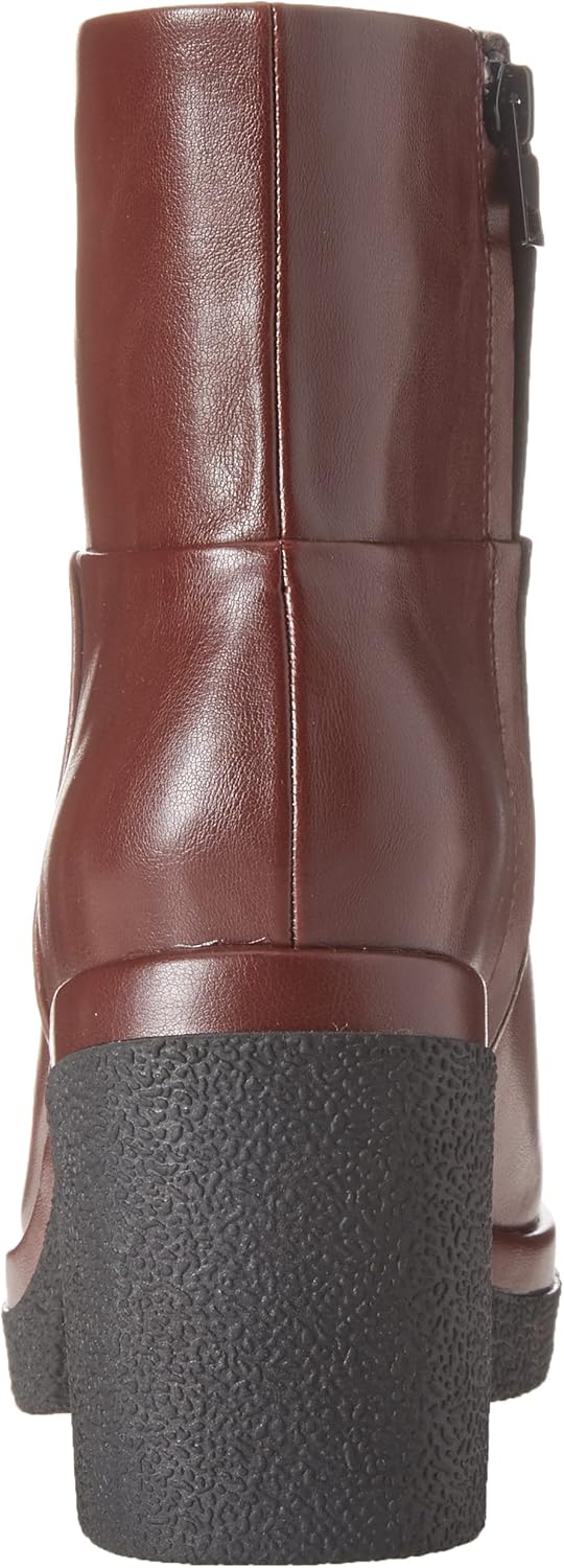 Amazon Essentials Women's Platform Ankle Boots - Image 3