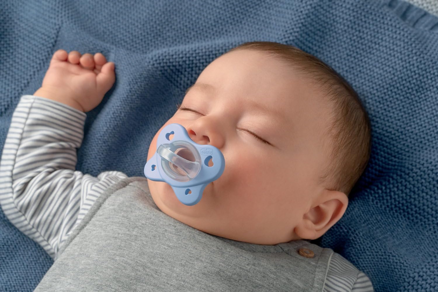 Chicco Gommotto Dual Soft, Ciuccio in Silicone 2-6 Mesi, Bicolore, Set di Gommotti con Doppia Morbidezza, Supportano la Respirazione e Favoriscono il Corretto Sviluppo della Bocca, 2 Pezzi, Bimbo