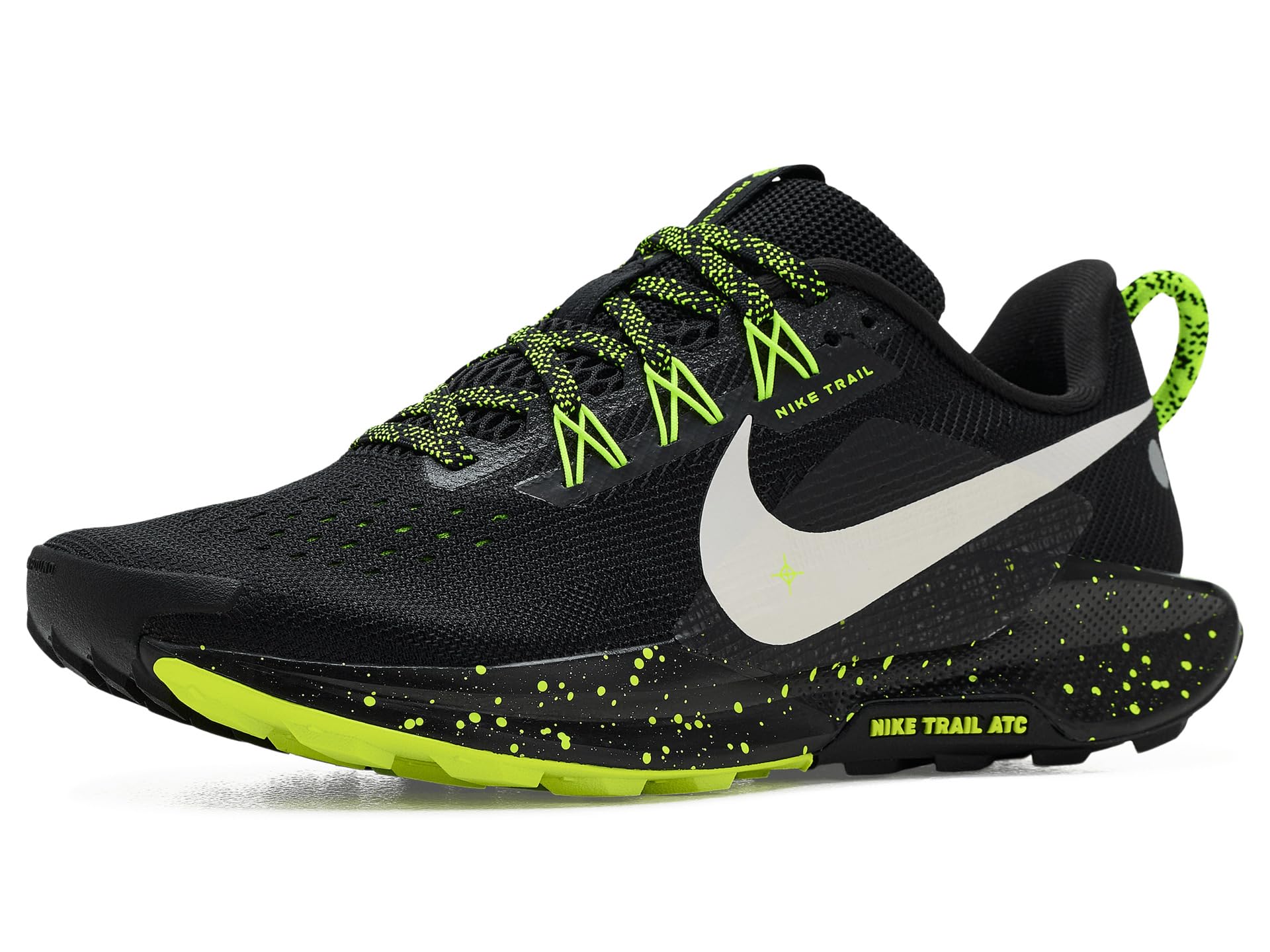 Women's Pegasus Trail 5 Sneaker