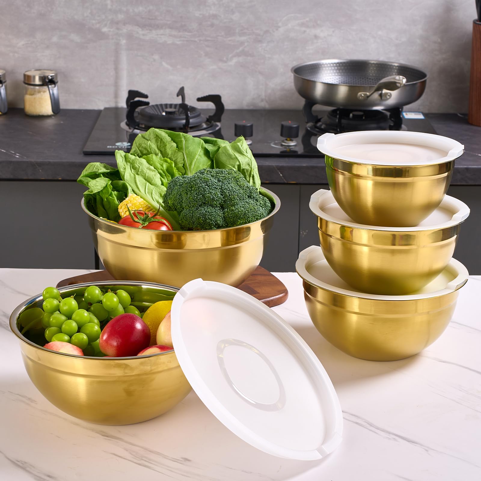 Gold Rührschüsseln mit luftdichten Deckeln, Edelstahl Nesting Mixing Bowls Set von 5 Stück, ideal zum Backen, Zubereiten und Servieren von Lebensmitteln, Größe 5,5, 3,6, 2,7, 2,1, 1,5, QT