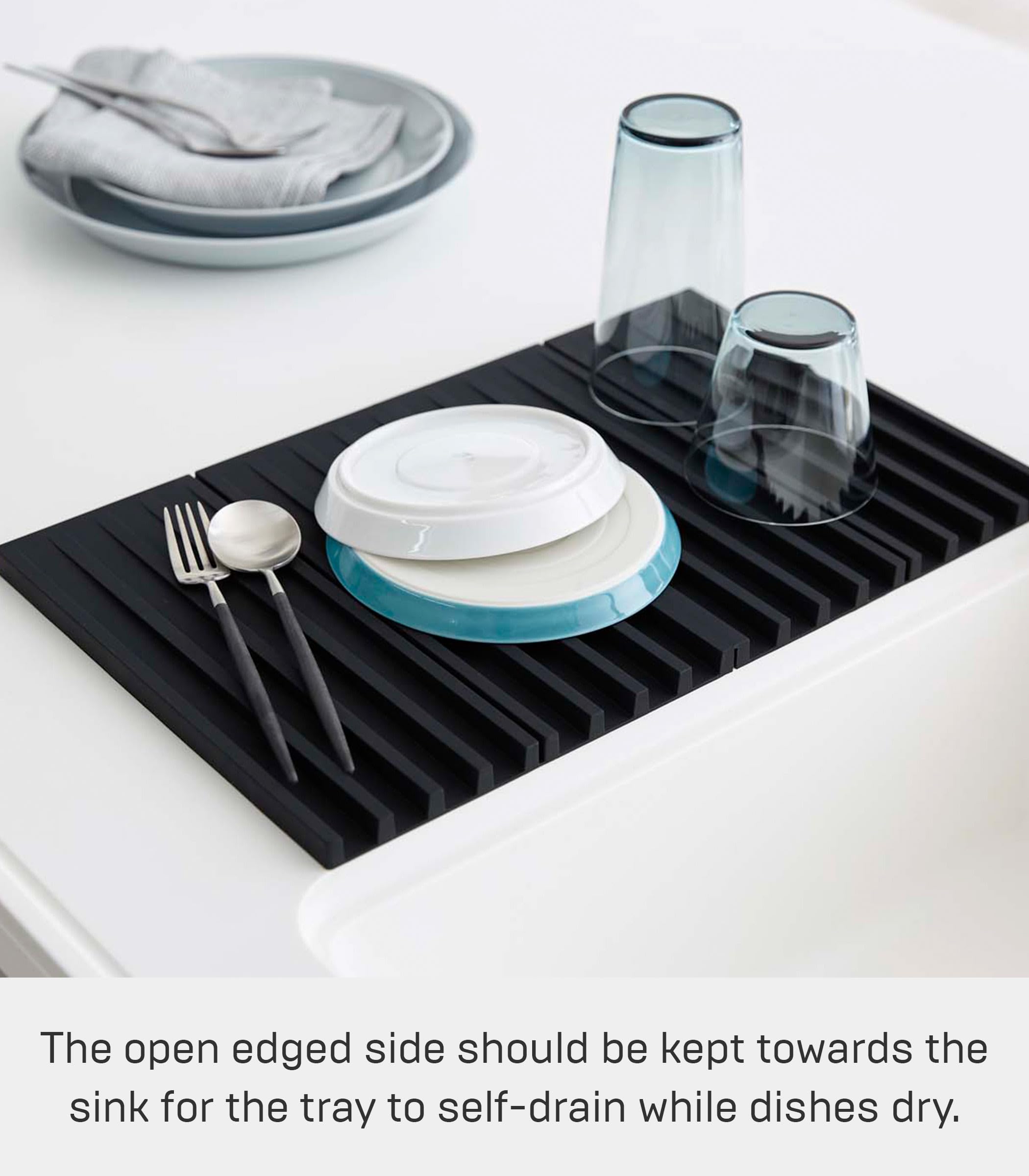 YAMAZAKI 3835-P Home - Scolapiatti pieghevole da cucina, in silicone, nero