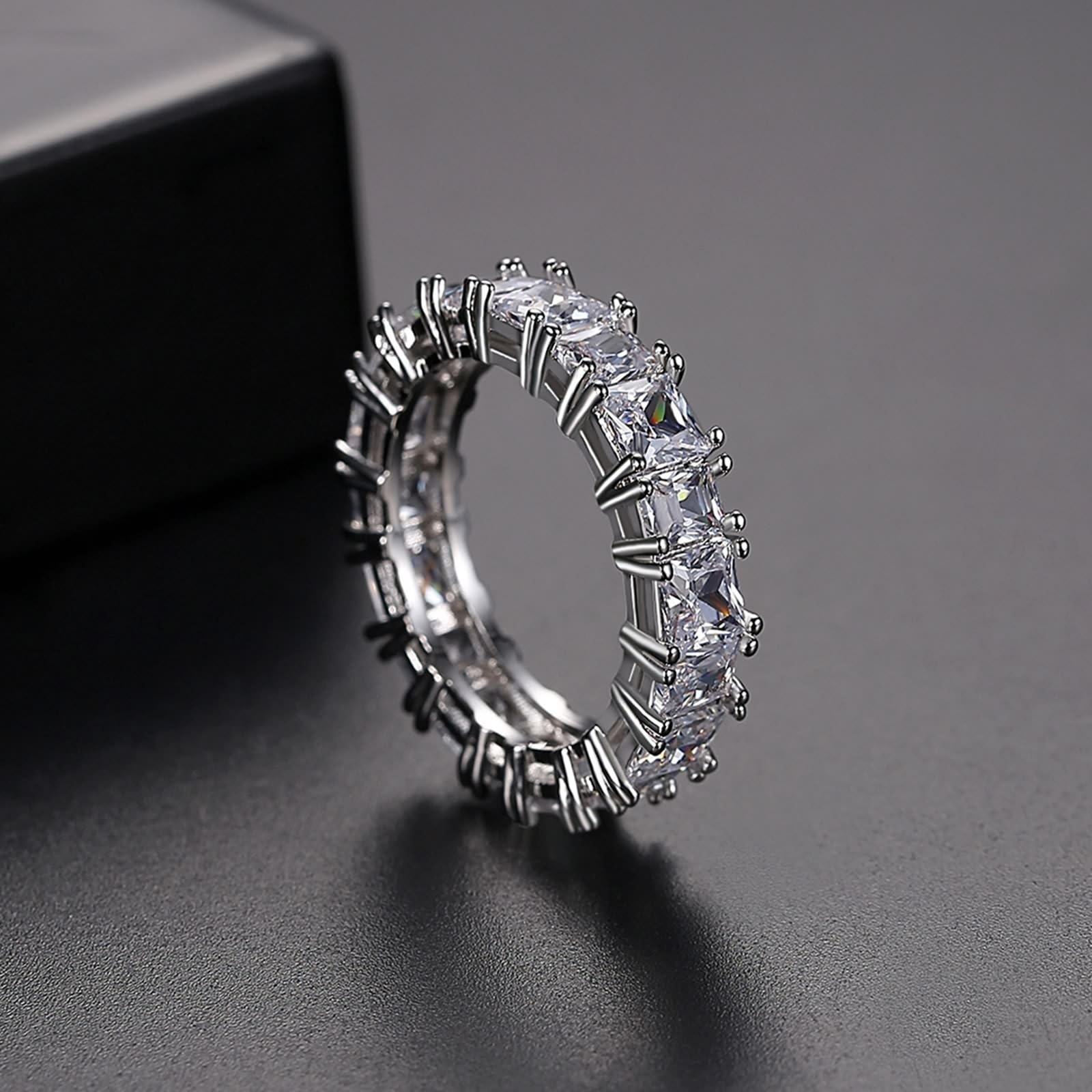 Moissanite pierścionek damskie obrączki ślubne białe złoto 18-karatowy niemetalowy znaczek (tylko moda) z 4 pazurami prostokątna cyrkonia rozmiar H 1/2 moda dla lesbijek biżuteria świąteczna