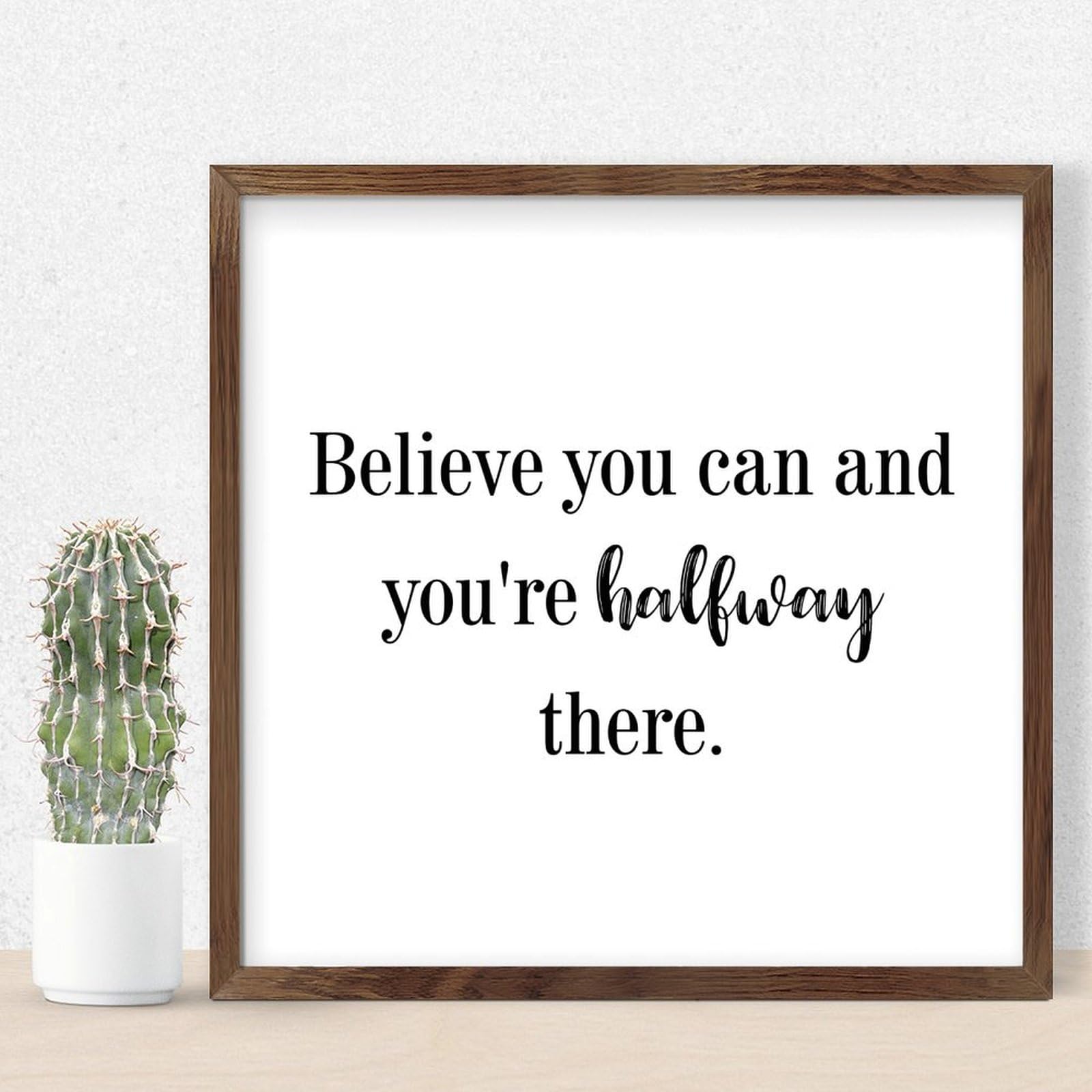 Citations positives sur plaque en bois encadrée pour créer un cocon inspirant