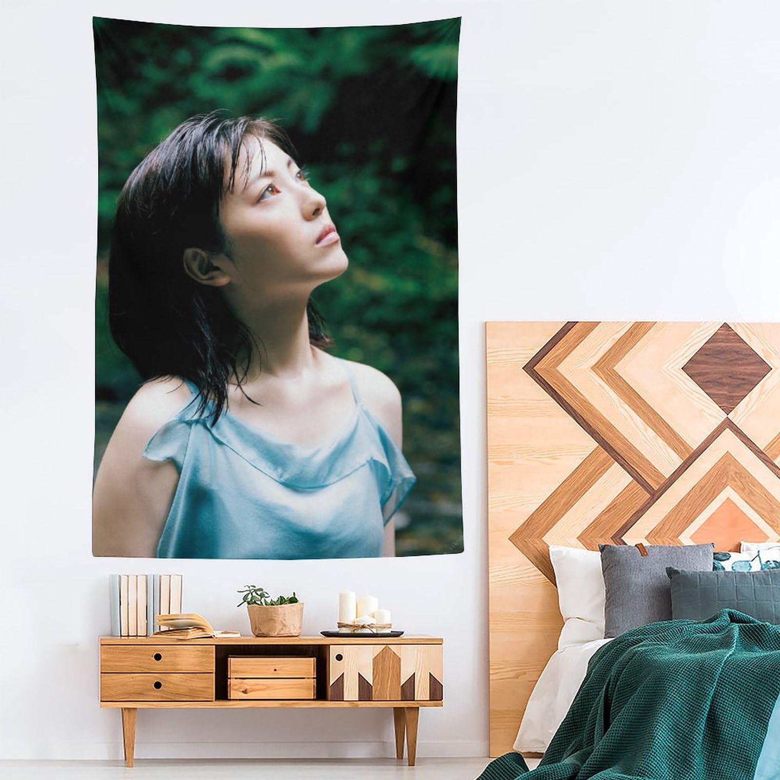 Amazon.co.jp: 浜辺美波 写真ポスター (38) タペストリー 装飾 絵 壁