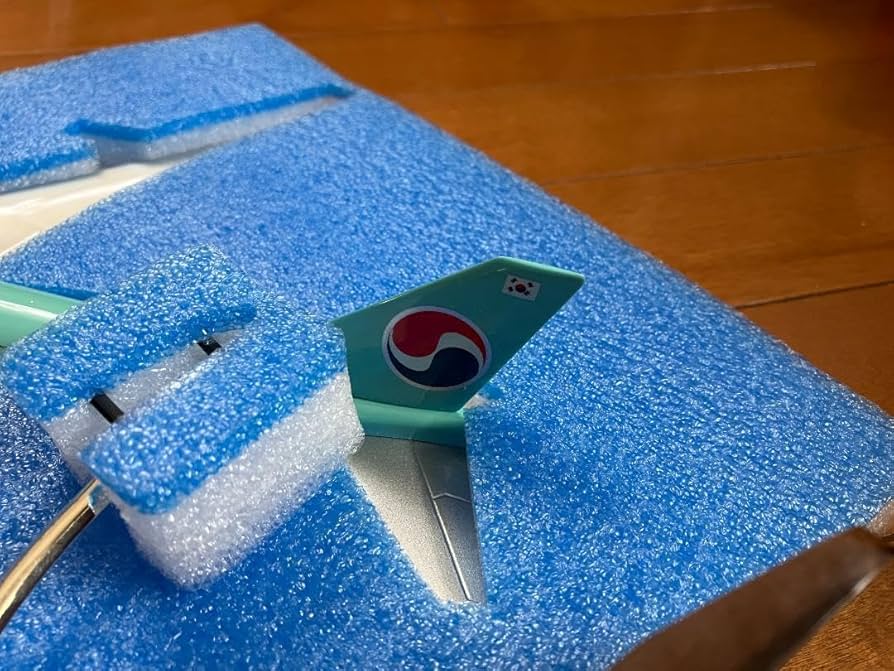 Amazon.co.jp: 大韓航空 KOREAN AIR CARGO B747400F 貨物機 模型