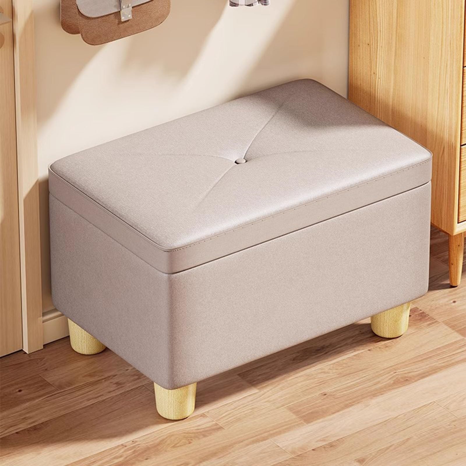 Banc de rangement pour chaussures compact pour gagner de la place dans un petit salon