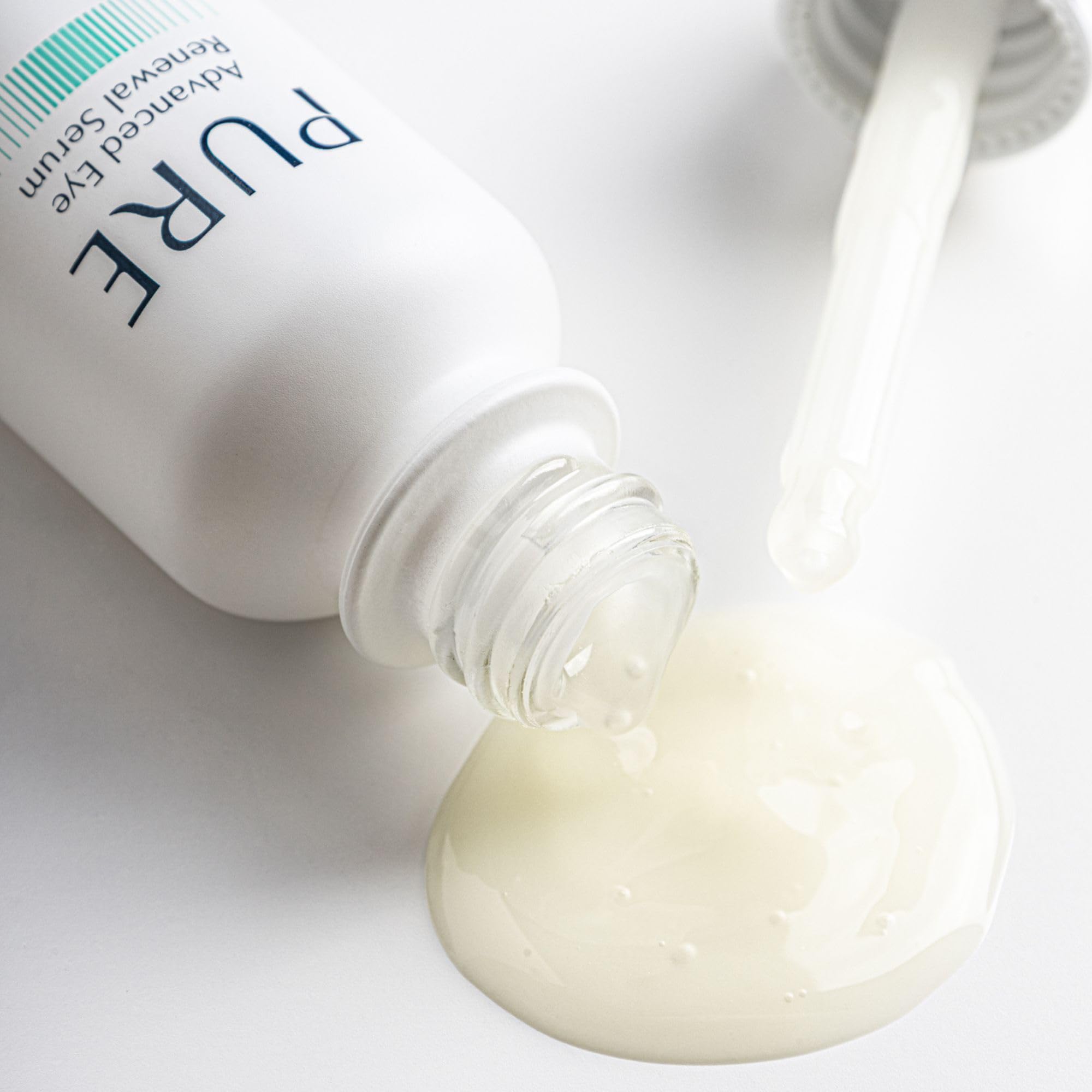 ORPHICA PURE Siero Contorno Occhi Effetto Lifting 15 ml - Siero con Vitamine A E B3 ed Estratti Naturali, Siero per Contorno Occhi Borse e Occhiaie, Crema Contorno Occhi Antirughe, Eye Serum