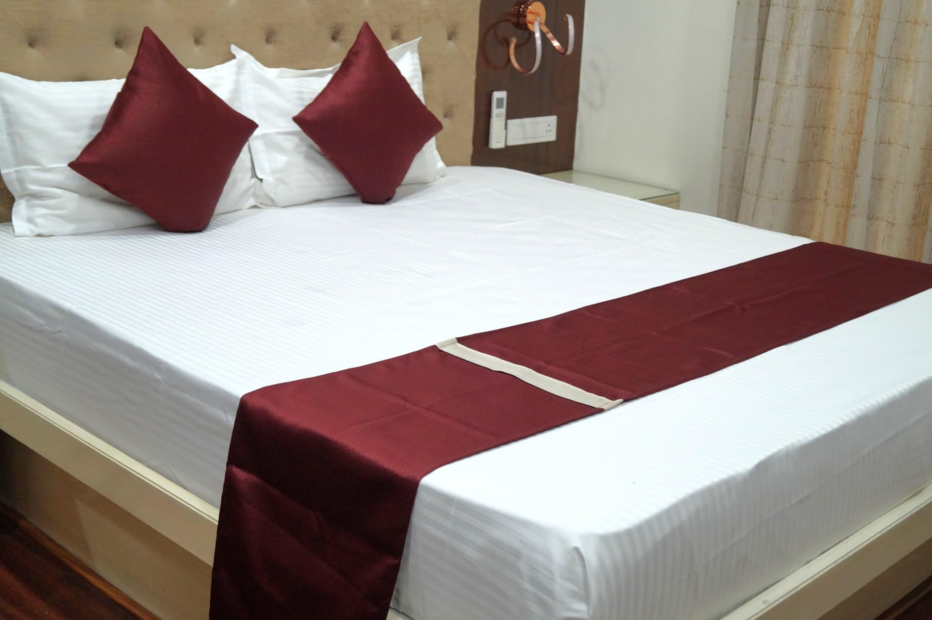 Vissage Premium Plain Velvet Bed Runner with 2 Cushion Covers, Teal-image-12