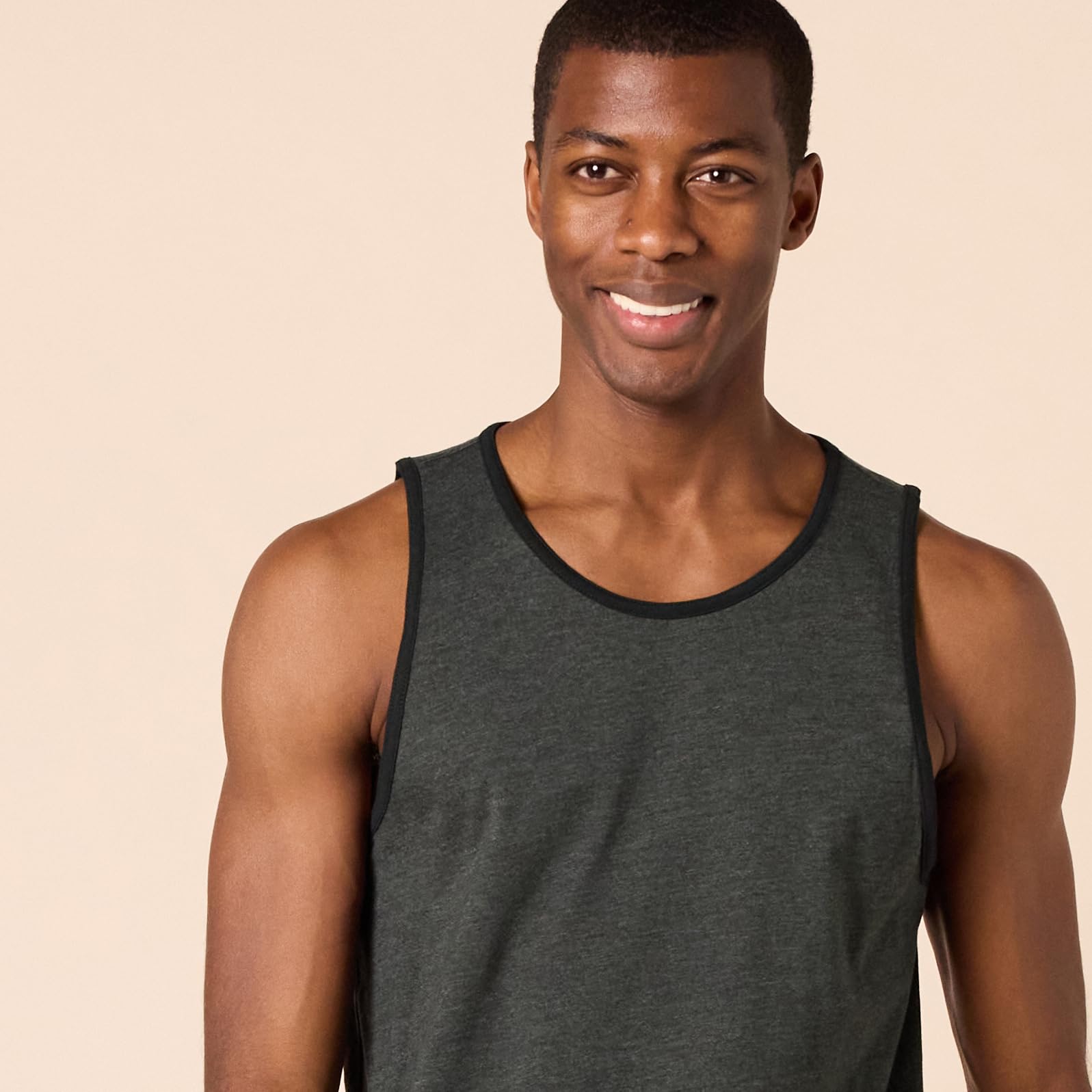 Amazon Essentials Hombre Camiseta de Tirantes de Ajuste Normal