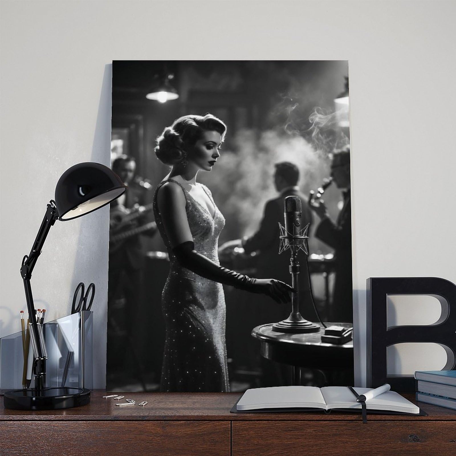QIENAZIO Poster da parete in stile retrò con cantante jazz, musica in bianco e nero, elegante decorazione artistica da parete per camera da letto, ufficio, cucina, regalo, 60 x 90 cm