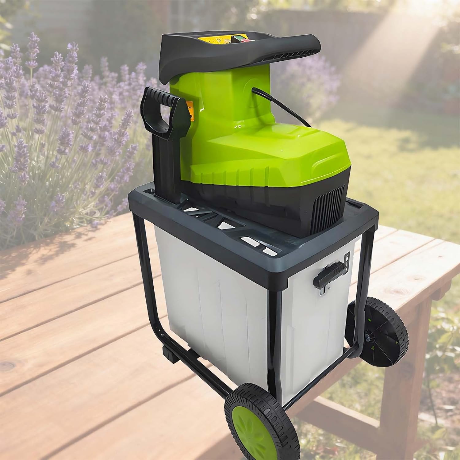 2800W Electric Garden Shredder, Wood Chipper with 45mm Cutting Diameter, 60L Collection Bag, Overload Protection, Reversible Blades, Lightweight for Lawn & Garden Branches(Quiet 2800W)