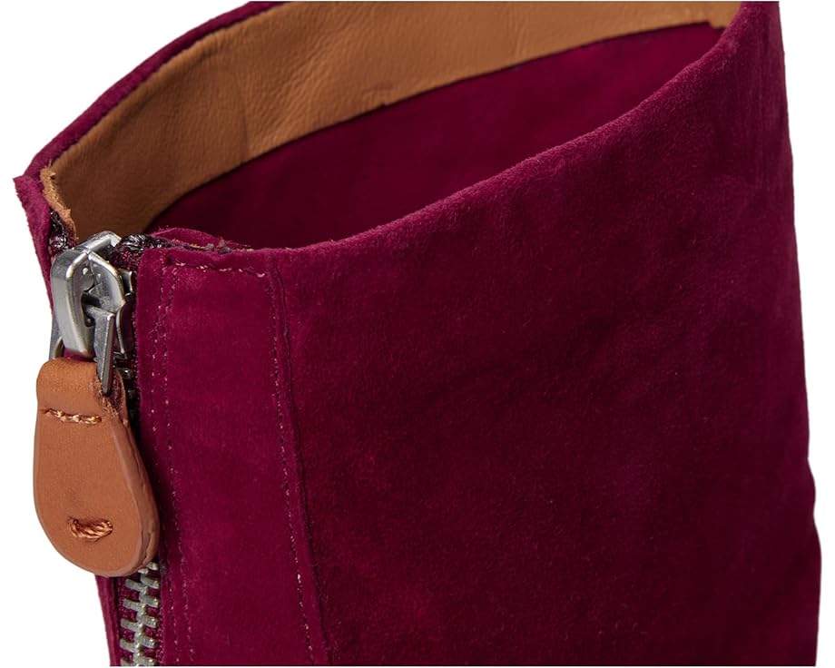 Gentle Souls by Kenneth Cole Saranac - Right View