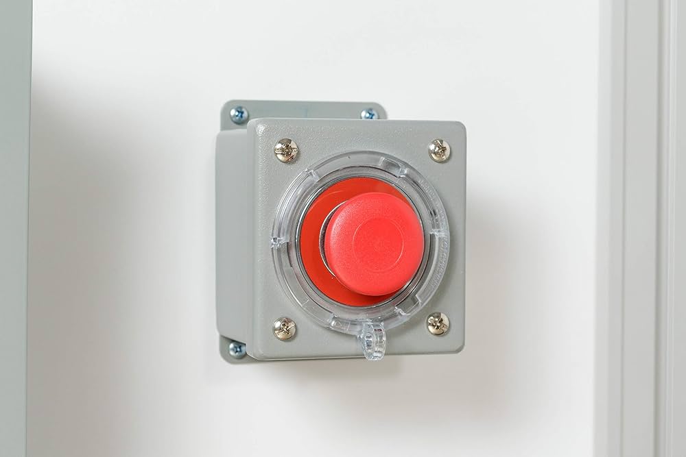 リセ　23BOX Brady 139795 Push Button Lockout, 22 mm, Clear: Amazon.com