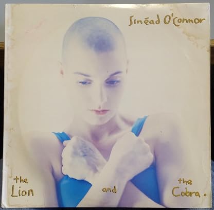 Sinead O'Connor The Lion And The Cobra vinyl record por Sinead O'Connor, capa do álbum