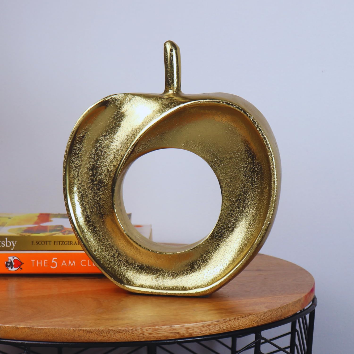 Loosebucket®Golden Apple Showpiece for Table Decoration | Table showpiece |Centerpiece for Table | Table Sculpture | Golden showpiece Made in Aluminum Set of 1, 24 H X 21 W Cm (B0CQSYH5SN) Amazon Price History, Amazon Price Tracker