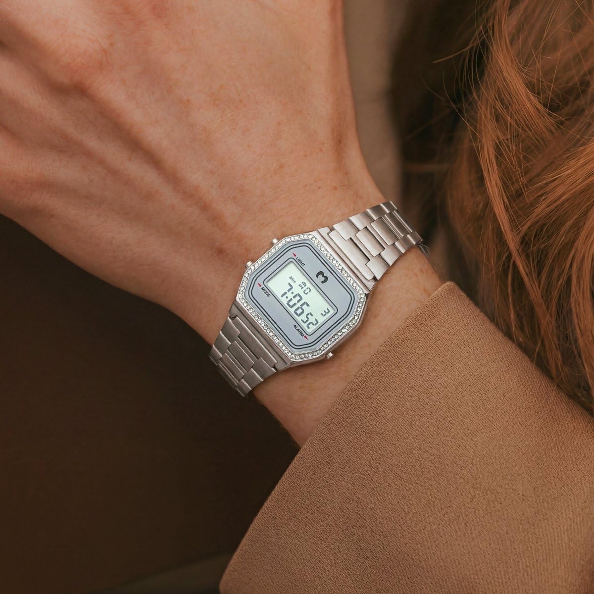 Reloj analógico de Mujer clásico de Estilo Vintage, bordeado con circonitas Brillantes, Resistente al Agua 3ATM, Acabado Sofisticado y Elegante. Maquinaria de Cuarzo