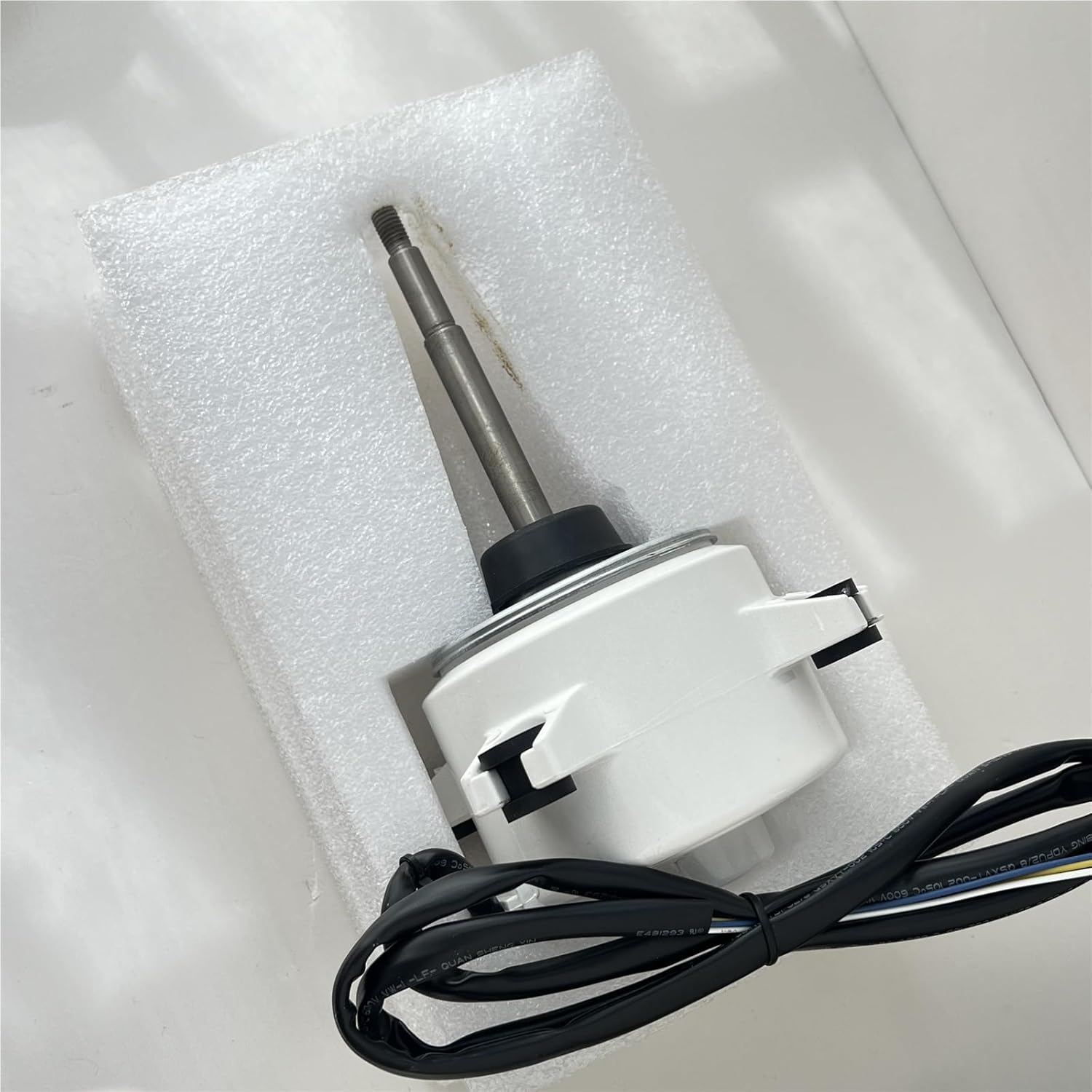 1pcs air Conditioner Outdoor Fan Motor 907 Motor KFD-325-70-8C2 RMXS160DV2C(Old Motors)