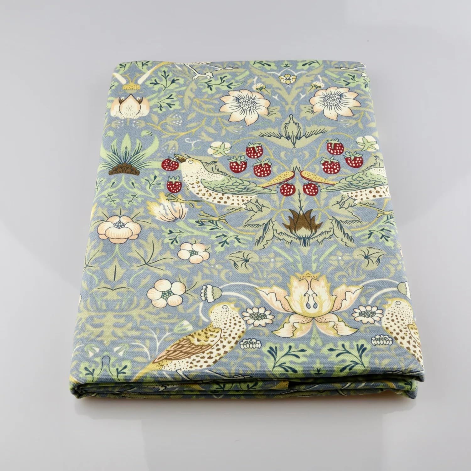 WILLIAM MORRIS Strawberry Thief Blue 132 x 178cm Fabric Tablecloth