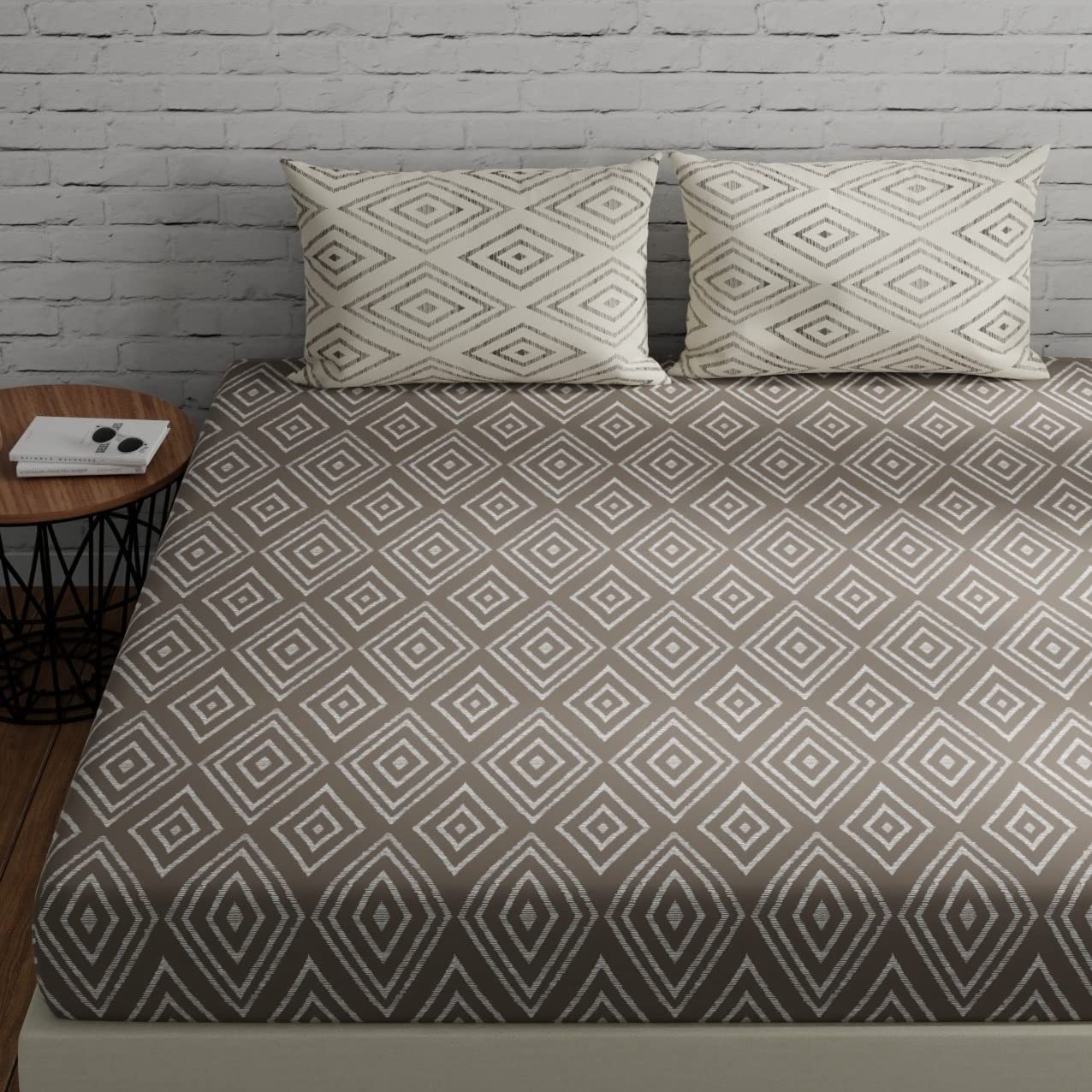 Huesland by Ahmedabad Cotton 144 TC King Size Bedsheet Cotton with 2 Pillow Covers | 108 x 108 inches | Taupe & White (B0BSZYKPBL) Amazon Price History, Amazon Price Tracker